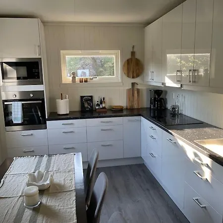A, The Far End Of Lofoten, Top Apartment. Sorvagen Exterior photo